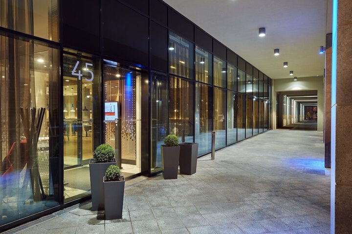 Hotel 73 of 77