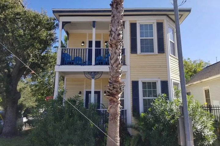 Photo of Fuller House