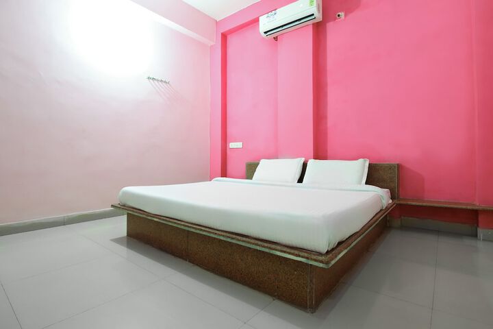 Room 8 of 21
