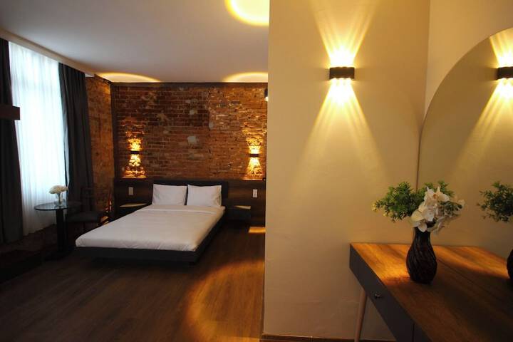 Room 75 of 204