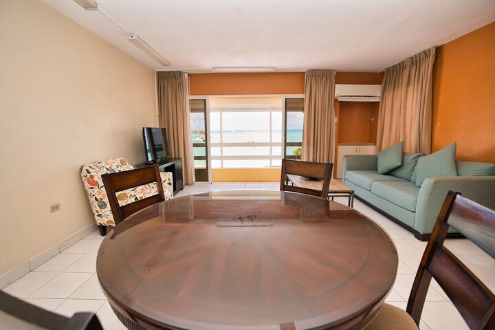 Room 16 of 52