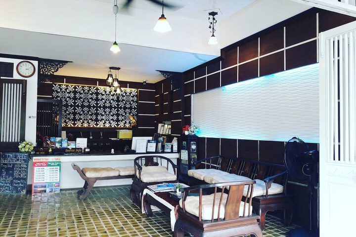 Hotel Interior 10 of 48