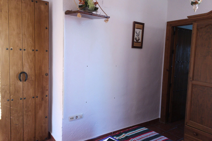 Room 3 of 9