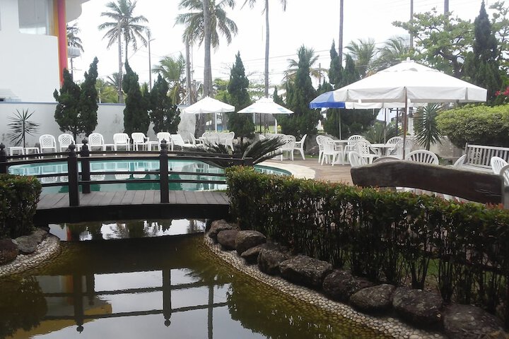 Pool 32 of 79