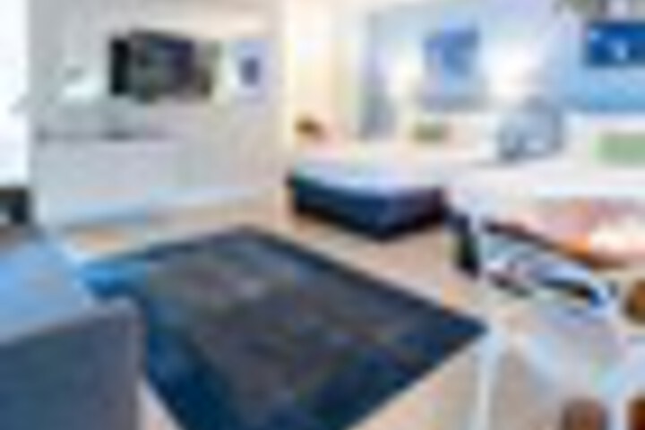 Room 50 of 120