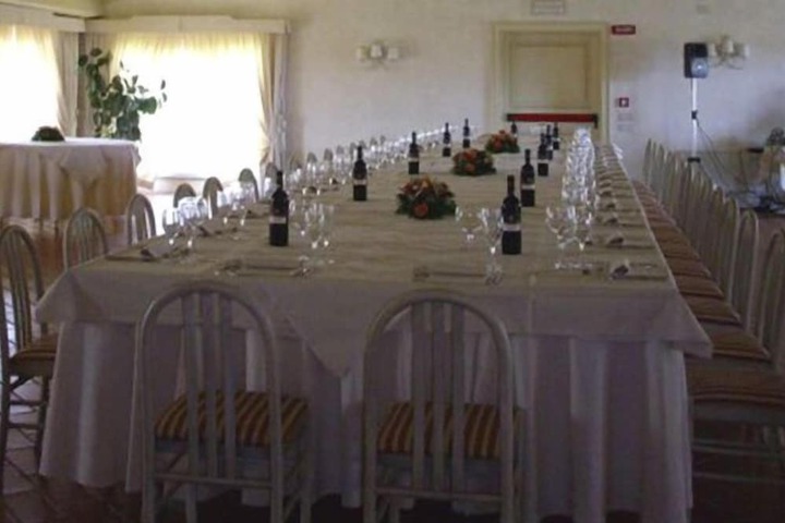 Ballroom/Hall 30 of 43