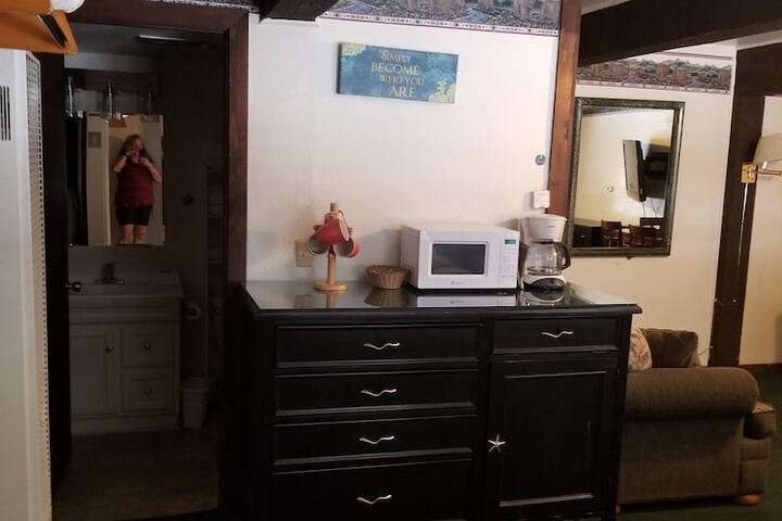 Room 34 of 149