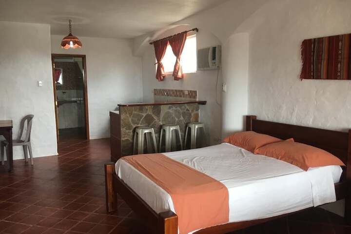 Room 8 of 38