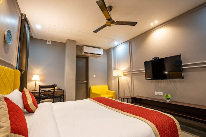 Room 8 of 21