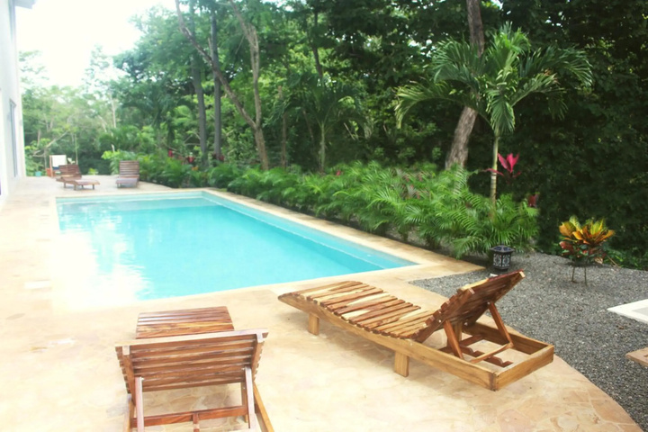 Pool 10 of 20