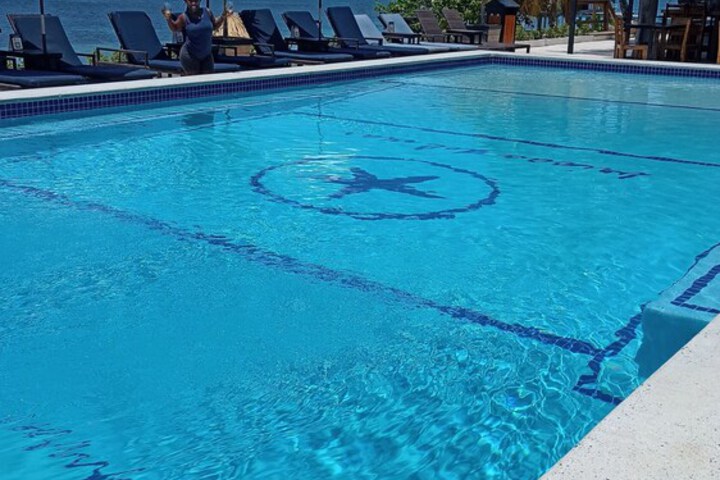 Pool 32 of 64