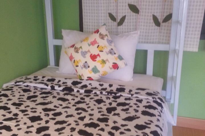 Room 5 of 52