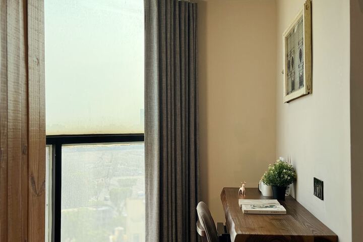 Room 43 of 65