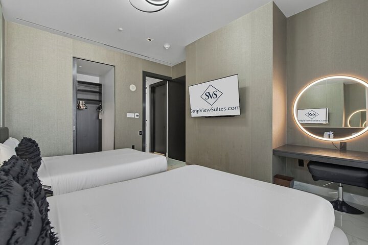 Room 40 of 484
