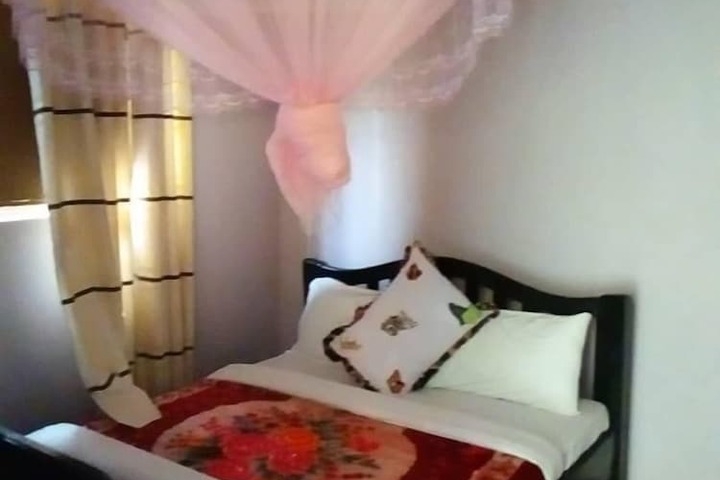 Room 27 of 53