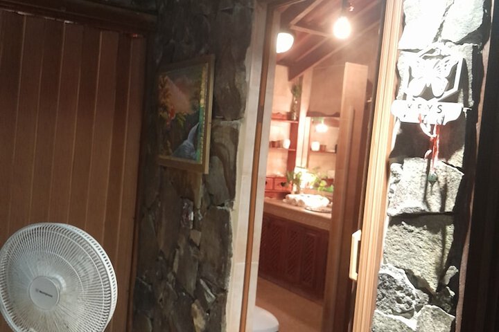Room 7 of 26