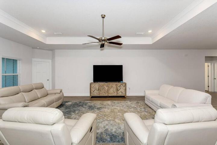 General 8 of 34