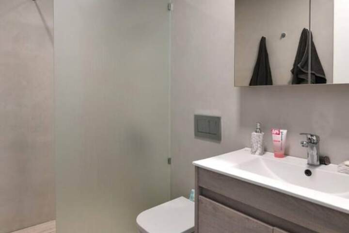 Room 15 of 20
