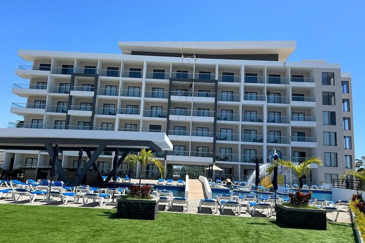 High Garden Grand Hotel