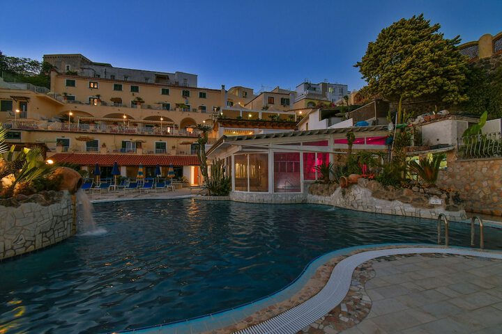 Pool Hotel