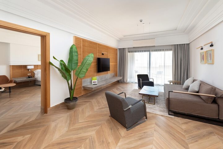 Room 12 of 39