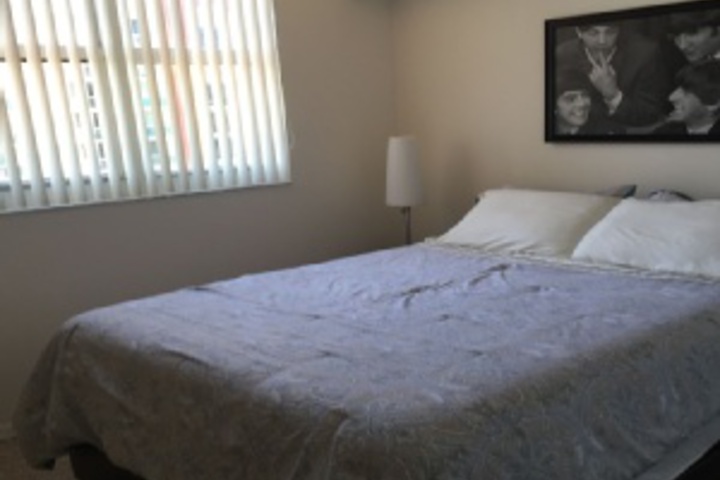 Room 33 of 84