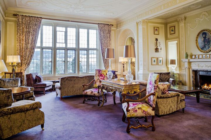 Lounge 75 of 104