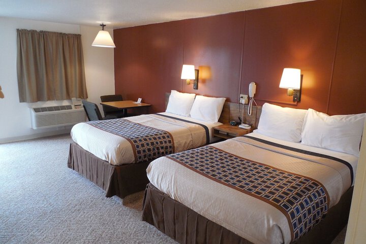 Room 9 of 54