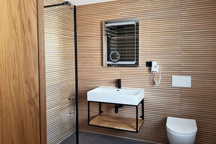 Clean Restrooms