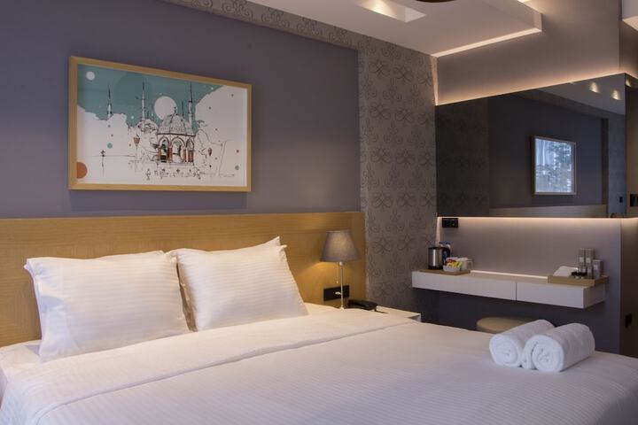 Room 9 of 55