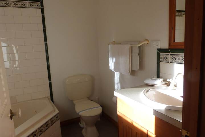 Room 28 of 51