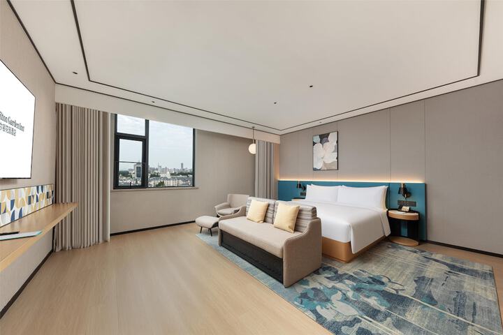 Room 26 of 79