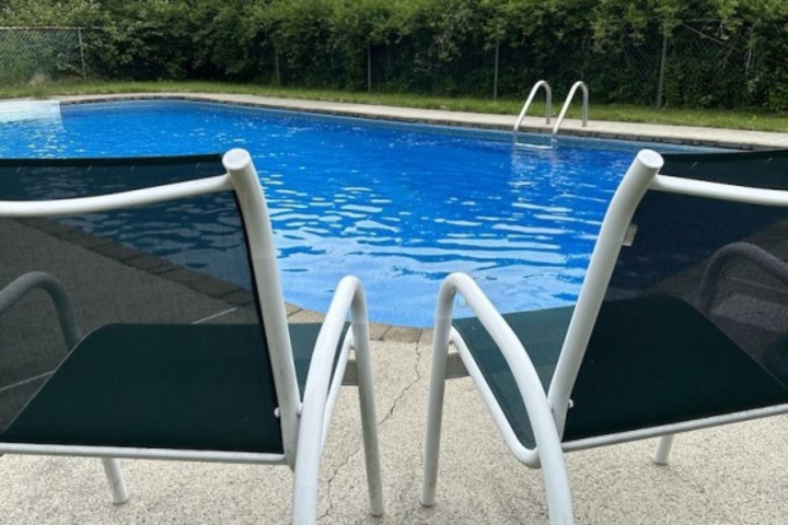 Pool 11 of 15