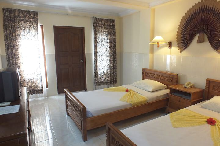 Room 15 of 35