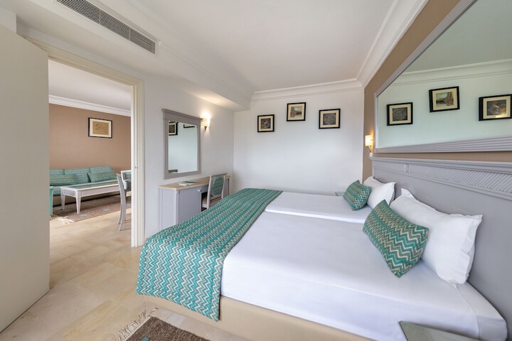 Room 4 of 45