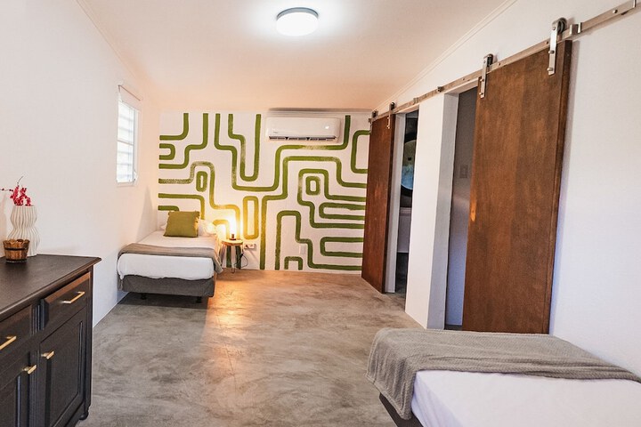 Room 14 of 40