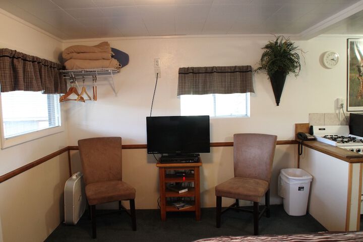 Room 83 of 175