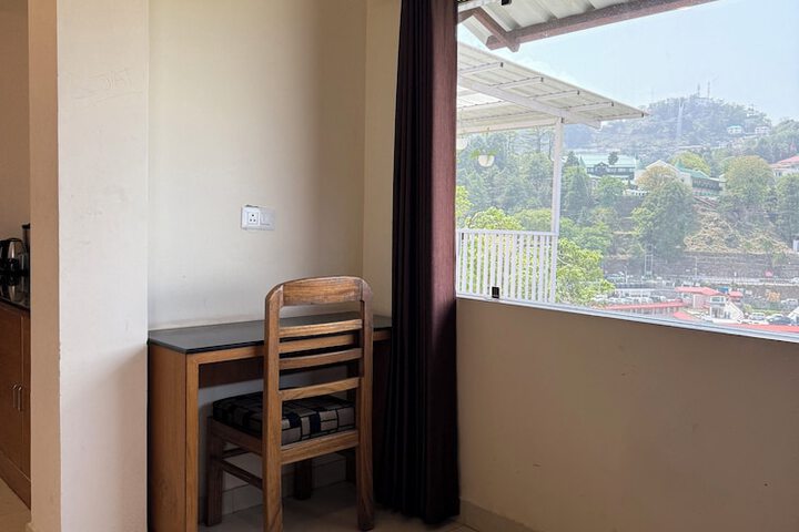 Room 18 of 42