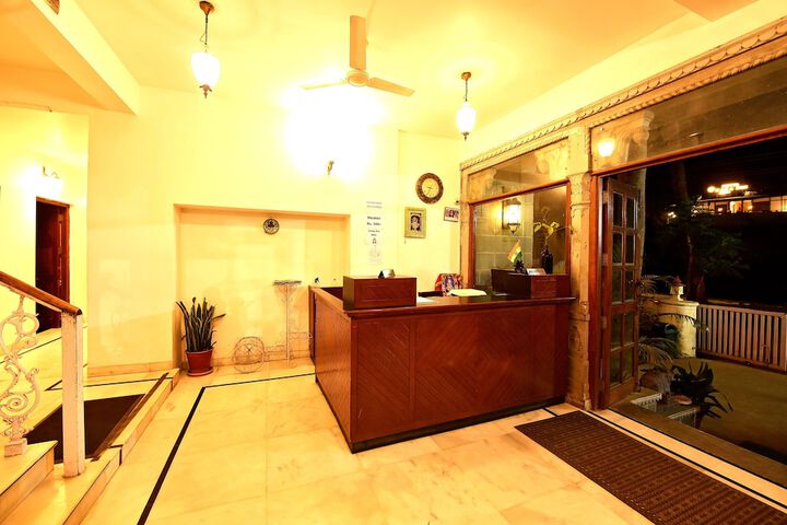 Hotel Interior 8 of 77