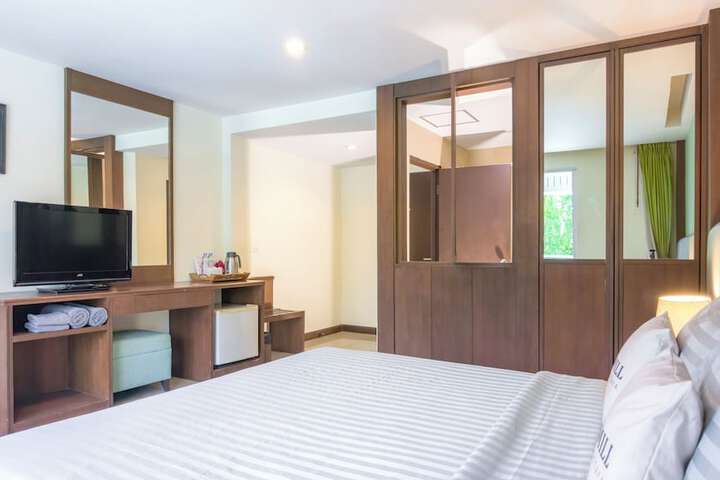 Room 47 of 127