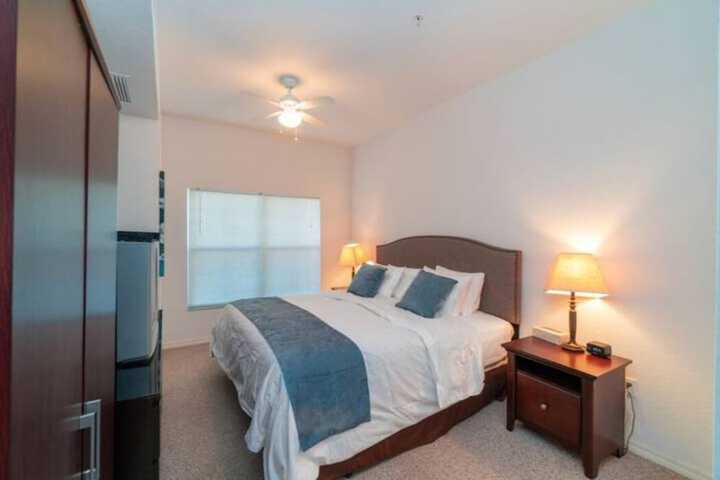 Room 6 of 42