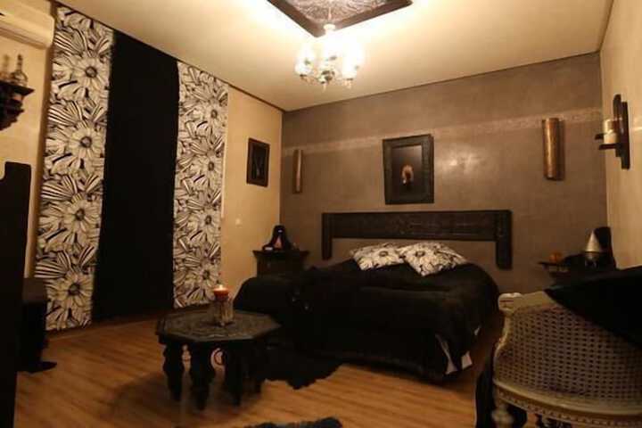 Room 2 of 14