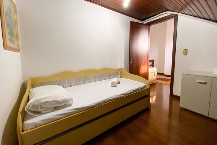 Room 80 of 89