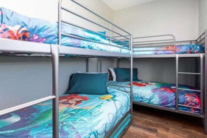 Room 106 of 113