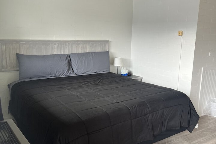 Room 19 of 32