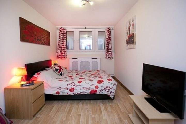 Room 11 of 78