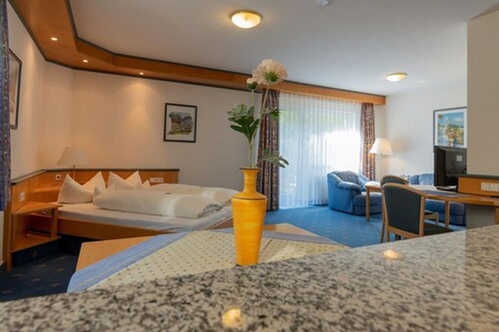 Room 40 of 93