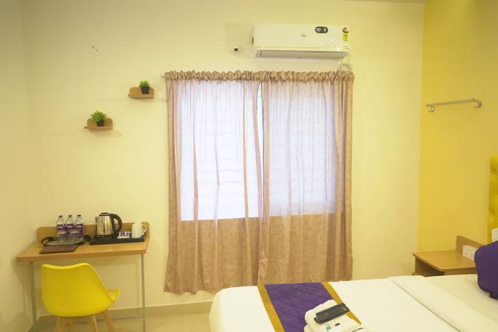 Room 33 of 60