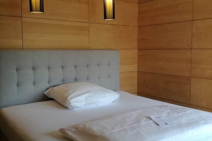Room 22 of 59