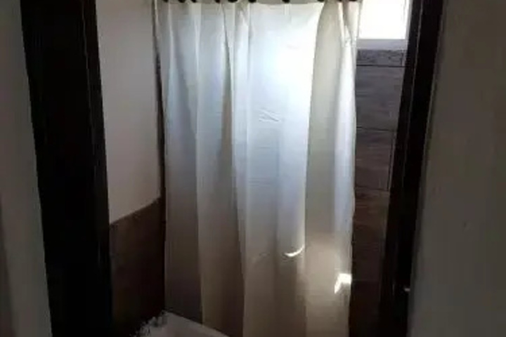 Room 7 of 14